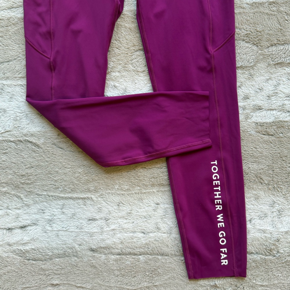 LULULEMON X PELOTON Fast and Free Tight II 25"
Non-Reflective Nulux - Picture 7 of 16
